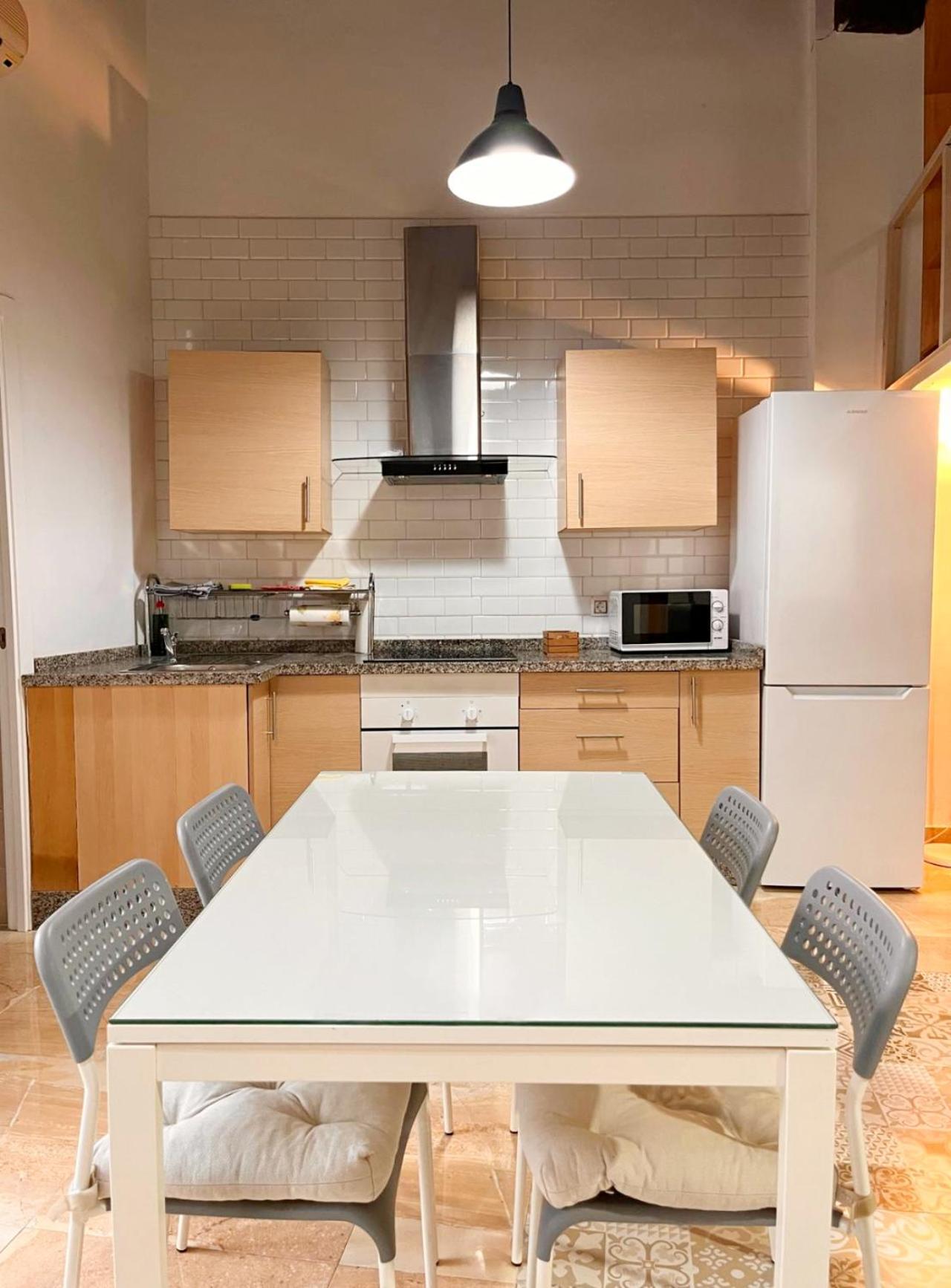 Inhome Central Studio Монтілья Екстер'єр фото